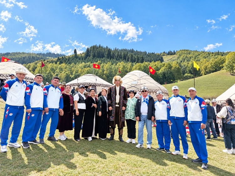 ЭАУнун ЖАМААТЫ VI ДҮЙНӨЛҮК КӨЧМӨНДӨР ОЮНДАРЫНА ЖИГЕРДҮҮ КАТЫШТЫ